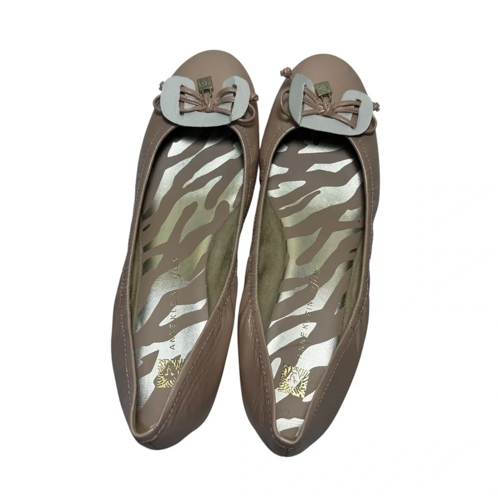 Anne Klein chic flats
